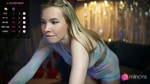 melanielwithu online show from 28, 2, 2025