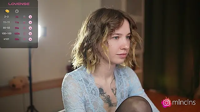 Snapshot of melanielwithu chatting on 31, 1, 2026 melanielwithu online show from 31, 1, 2026