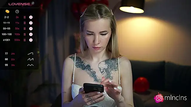 melanielwithu online show from 22, 2, 2025