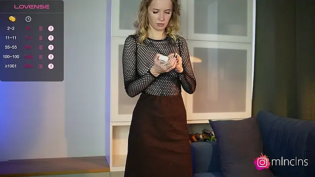 melanielwithu online show from 6, 11, 2025