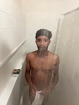 Snapshot of spideyzaddy chatting on 12, 9, 2025 spideyzaddy online show from 12, 9, 2025