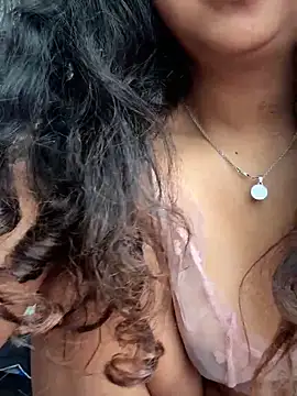 Peach Girll online show from 25, 2, 2026