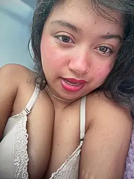 Peach Girll online show from 12, 2, 2026