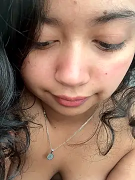 Peach Girll online show from 19, 3, 2026