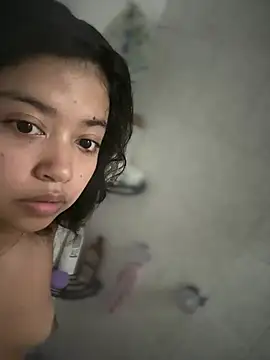 Peach Girll online show from 17, 3, 2026