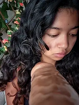 Snapshot of Peach_Girll chatting on 4, 11, 2025 Peach Girll online show from 4, 11, 2025