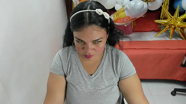 Cloe 35 online show from 24, 9, 2025