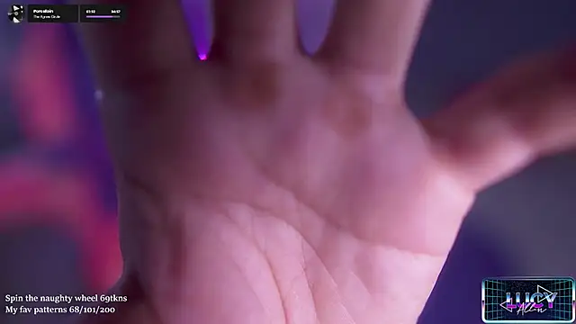 LucyAllenX online show from 19, 9, 2025