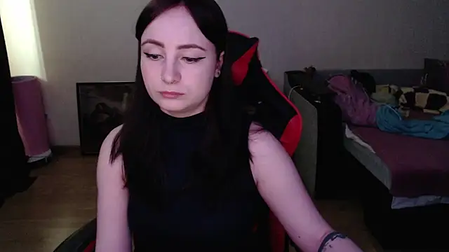 Laralianna online show from 15, 4, 2026