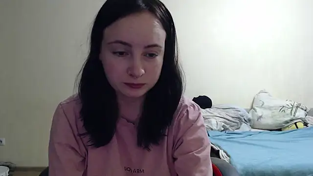 Snapshot of Laralianna chatting on 22, 10, 2025 Laralianna online show from 22, 10, 2025