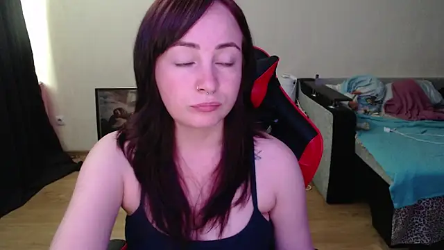 Laralianna online show from 10, 7, 2026