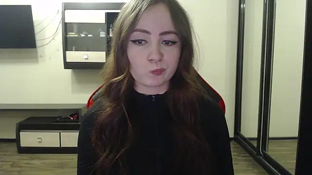 Snapshot of Laralianna chatting on 21, 2, 2025 Laralianna online show from 21, 2, 2025