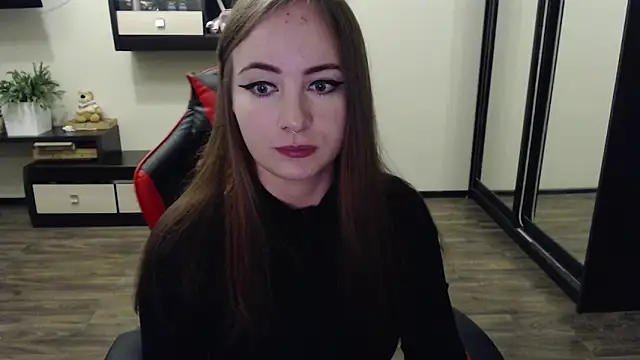 Snapshot of Laralianna chatting on 16, 9, 2025 Laralianna online show from 16, 9, 2025