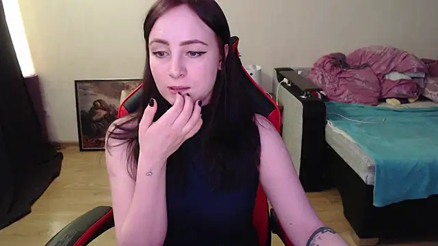 Laralianna online show from 14, 4, 2026