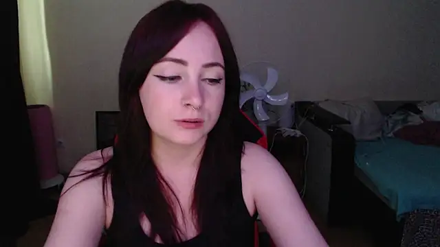 Laralianna online show from 6, 7, 2026