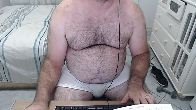 Snapshot of MysterBearMG chatting on 23, 2, 2026 MysterBearMG online show from 23, 2, 2026