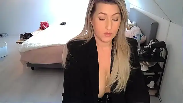 TessToy online show from 13, 2, 2025