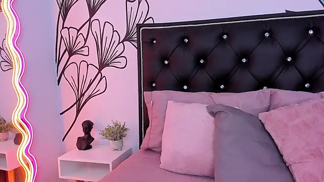Snapshot of Sweet_Ariadna_ chatting on 12, 7, 2026 Sweet Ariadna online show from 12, 7, 2026