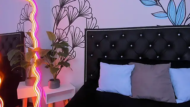 Snapshot of Sweet_Ariadna_ chatting on 22, 11, 2025 Sweet Ariadna online show from 22, 11, 2025