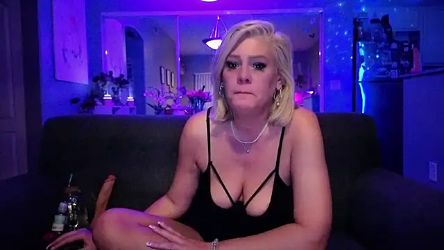 Lexi Shocker online show from 20, 2, 2026