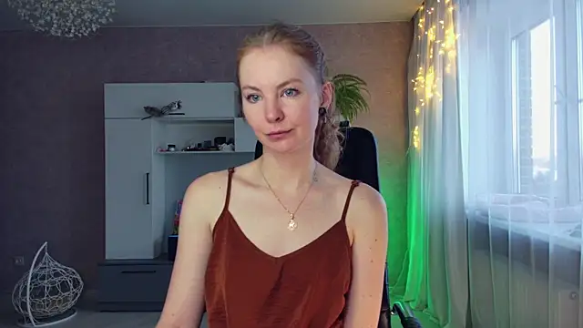 Cuddle Cat online show from 26, 2, 2025