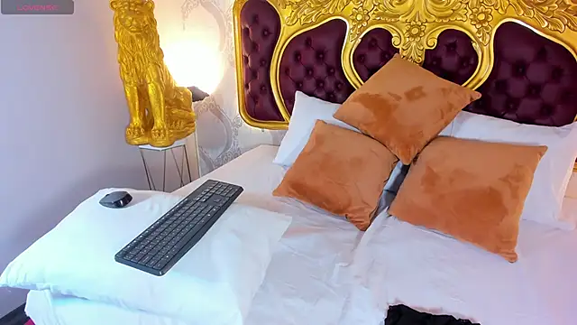 Dulce 26  online show from 17, 12, 2025