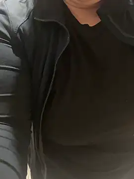 sweeti Em online show from 10, 1, 2026