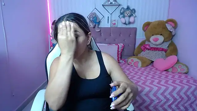 cum bigass online show from 18, 9, 2025