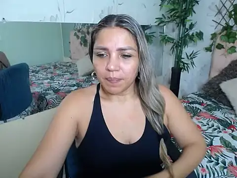 Snapshot of cum_bigass chatting on 9, 5, 2026 cum bigass online show from 9, 5, 2026