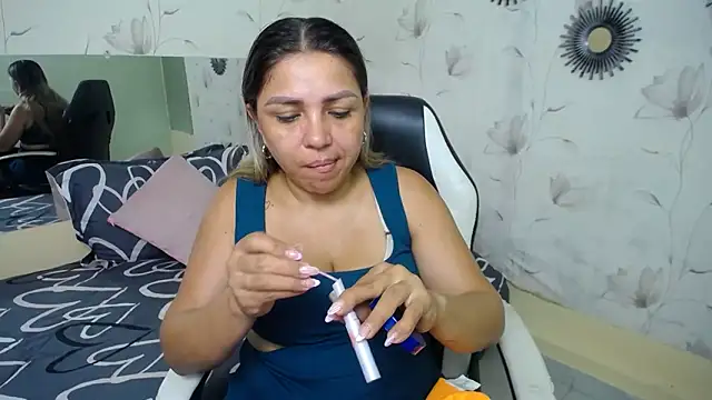 cum bigass online show from 4, 10, 2025