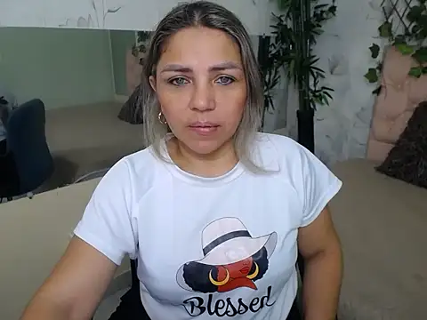 Snapshot of cum_bigass chatting on 18, 4, 2026 cum bigass online show from 18, 4, 2026