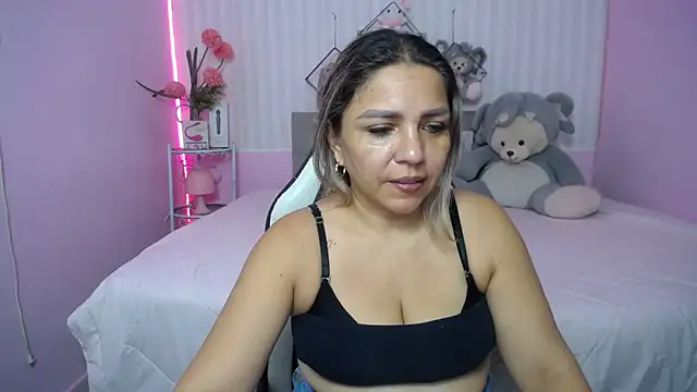 cum bigass online show from 19, 3, 2026