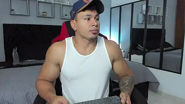 tyler hank01 online show from 13, 10, 2025