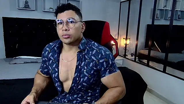 tyler hank01 online show from 5, 2, 2025