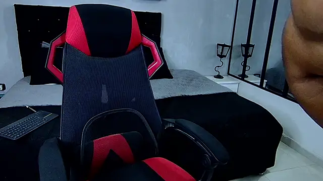 tyler hank01 online show from 31, 1, 2025