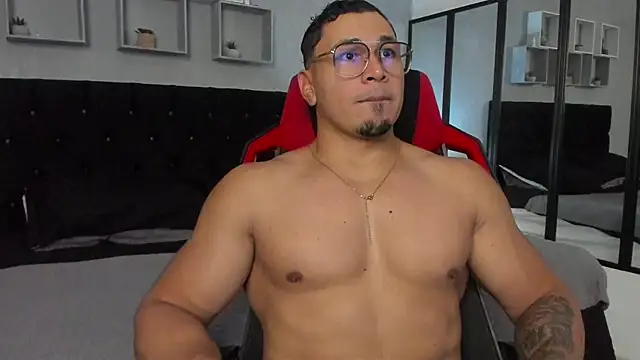 tyler hank01 online show from 28, 10, 2025