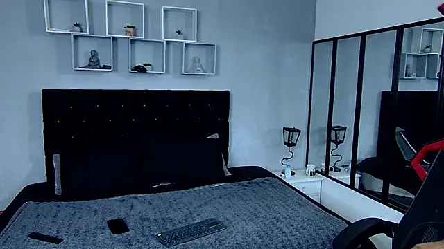 tyler hank01 online show from 24, 2, 2025