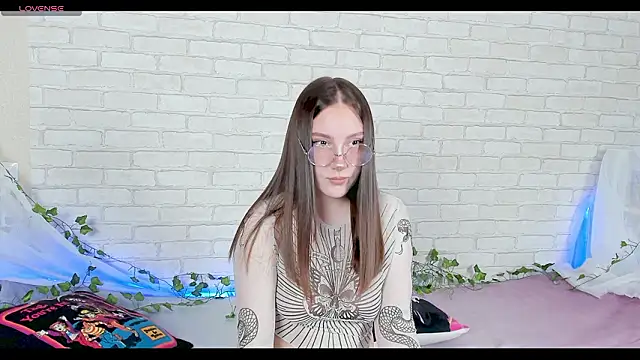 LinaKenny online show from 13, 2, 2026