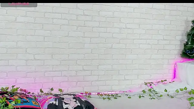 LinaKenny online show from 16, 12, 2025