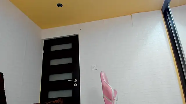 Britney Charm  online show from 22, 3, 2025