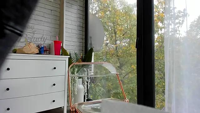 Britney Charm  online show from 15, 10, 2025