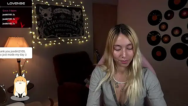 Saucy Jenn online show from 16, 3, 2025