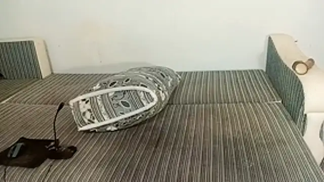 LuxMelys online show from 17, 3, 2026