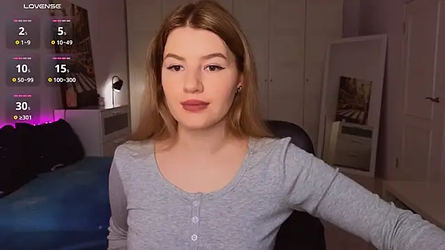 Snapshot of alwaysfrida chatting on 9, 7, 2026 alwaysfrida online show from 9, 7, 2026