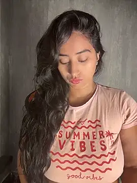 Valentinne z online show from 28, 3, 2026