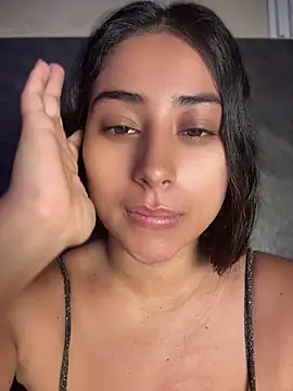 Valentinne z online show from 4, 6, 2026