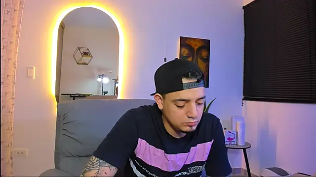 alejandro calderon1 online show from 22, 2, 2026