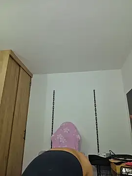 Hannah-grace online show from 28, 4, 2026