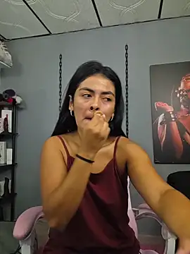 Snapshot of Hannah-grace chatting on 3, 2, 2026 Hannah-grace online show from 3, 2, 2026