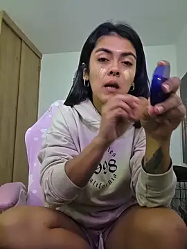 Hannah-grace online show from 25, 3, 2026